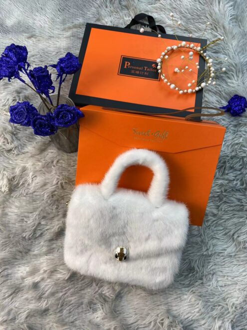 CS-F411 White mink fur bag
