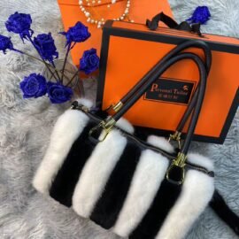 CS-J910 Mink black and white fur bag