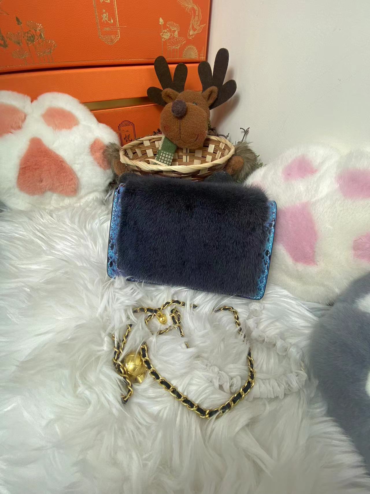 WFCS-TY669 Mink Iron Grey Fur Bag